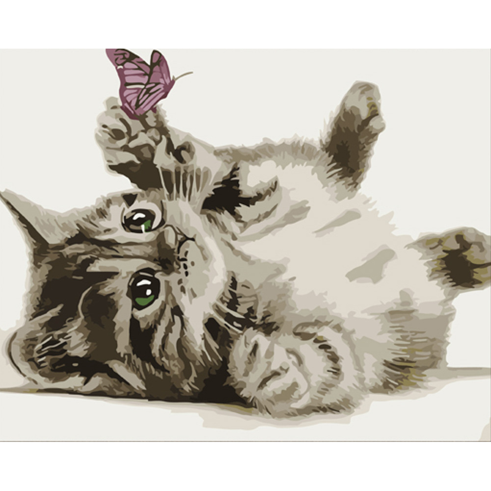 Картина за номерами Strateg ПРЕМІУМ Кошеня з метеликом з лаком розміром 30х40 см (SS6734)